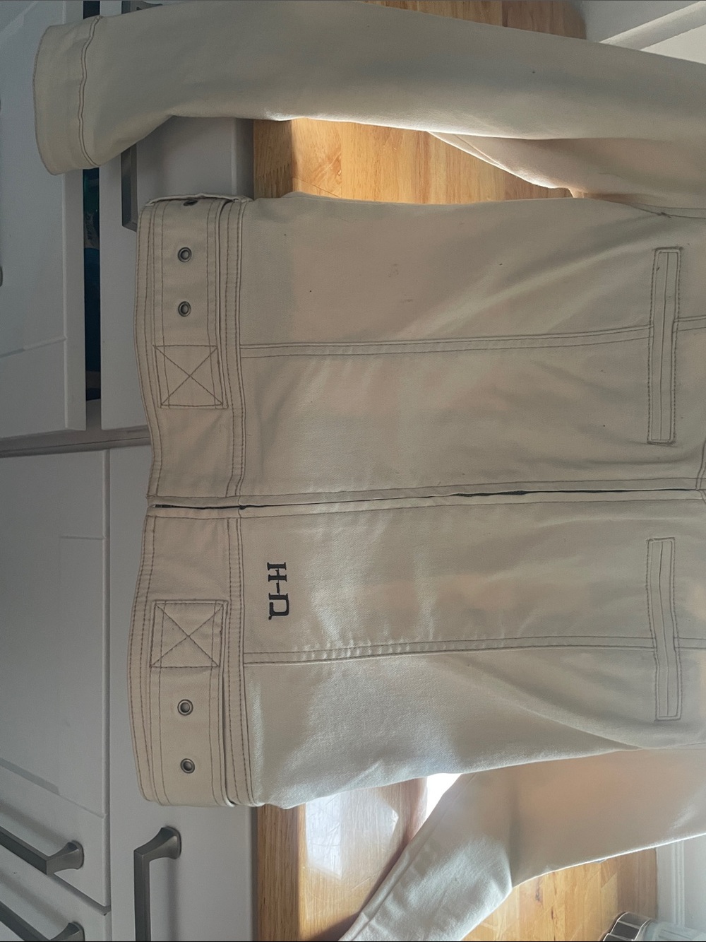 Harley-Davidson Cream Women's Leather Jacket with Dark Graphic Back - Picture 4 of 4